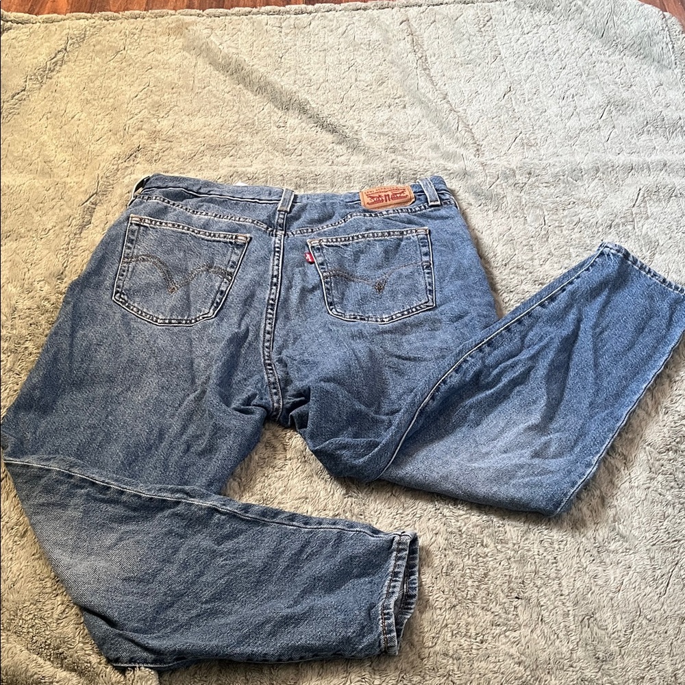 Levi’s High Waisted Mom Jeans - Picture 7 of 7